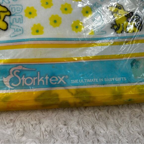NOS Vintage Storktex Acrylic Baby Blanket Satin Binding 1970’s 36 x 45 - Picture 9 of 9